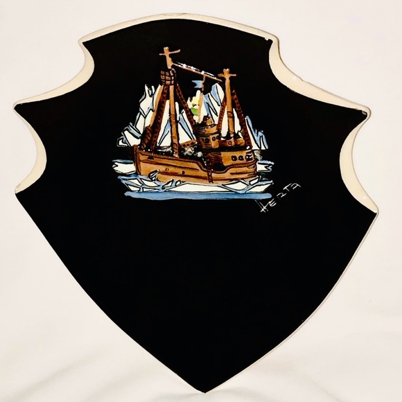 Vintage Herta Gerz BC Ceramics Pottery Shield Dish Vancouver RCMP Arctic Ship - Picture 2 of 9